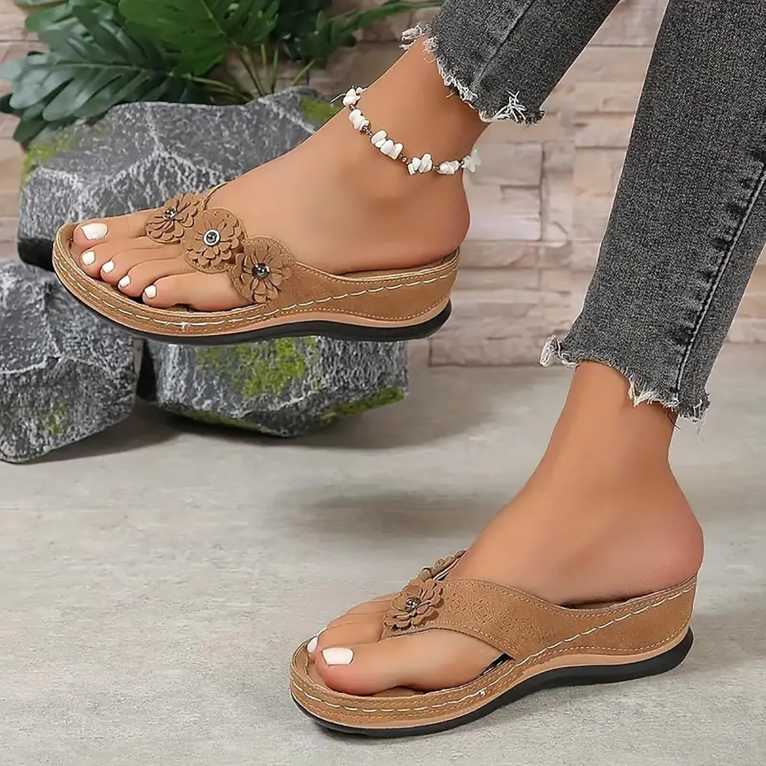 2025 Orthopedic Sandals for Women Summer Cute Flower Walking Footwear Comfortable Open Toe Soft Sole Flip Flops Breathable Beach Vacation Slippers Indoor/Outdoor Plantar Fasciitis Casual Slides