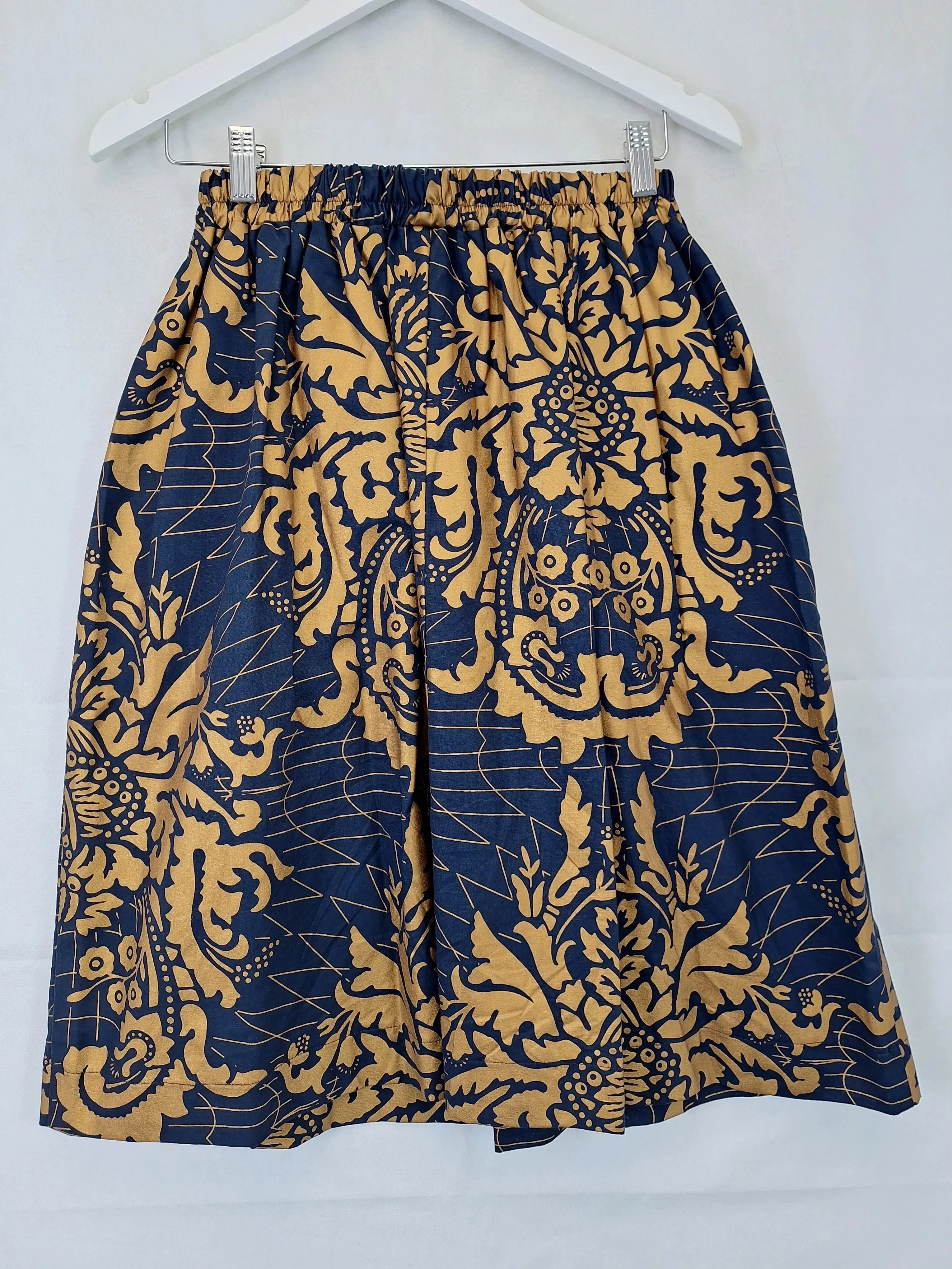 Assorted Brands Flirty Box Pleated Midi Skirt Size XS