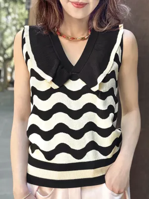 Black/ Ivory Contrast Wavey Ruffle Collar Summer Knit Top