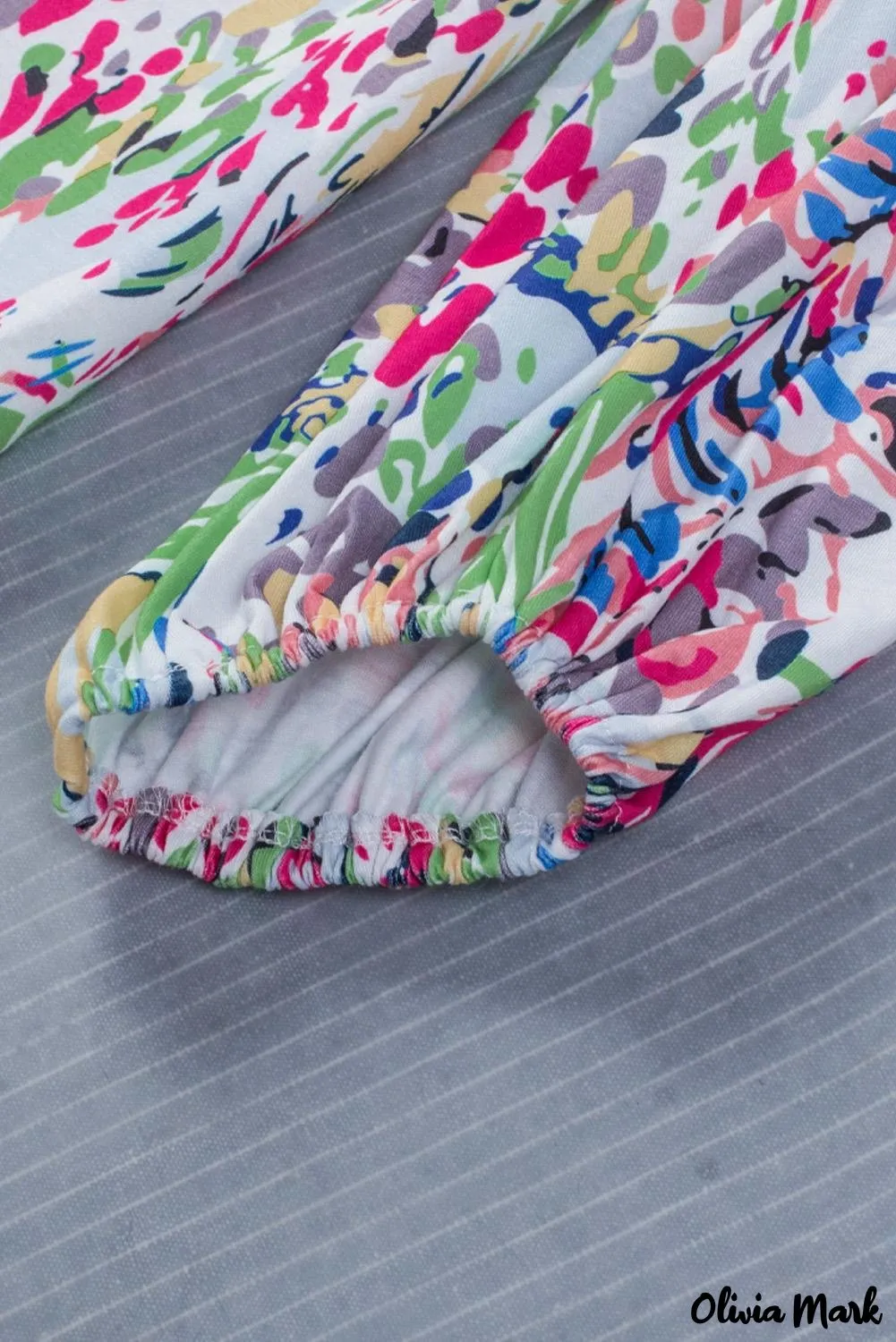 Deanwangkt - Green Floral Print Puff Sleeve Loose Blouse