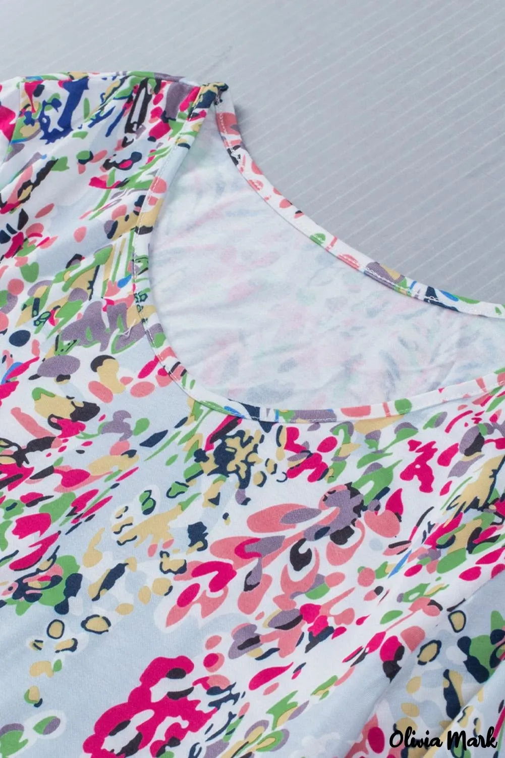 Deanwangkt - Green Floral Print Puff Sleeve Loose Blouse