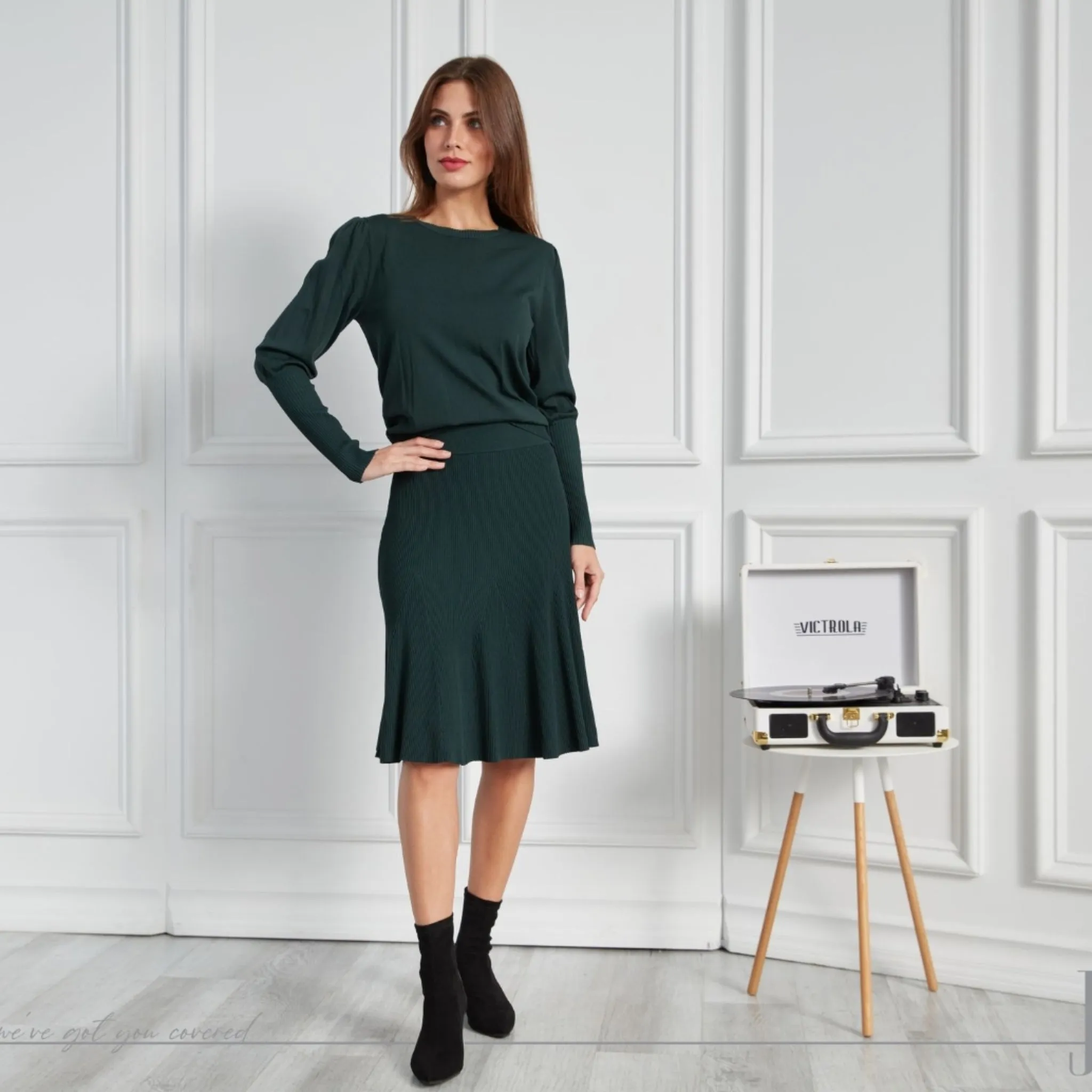 Stylish Hazel Skirt in Elegant Forest Green - Perfect for Any Occasion