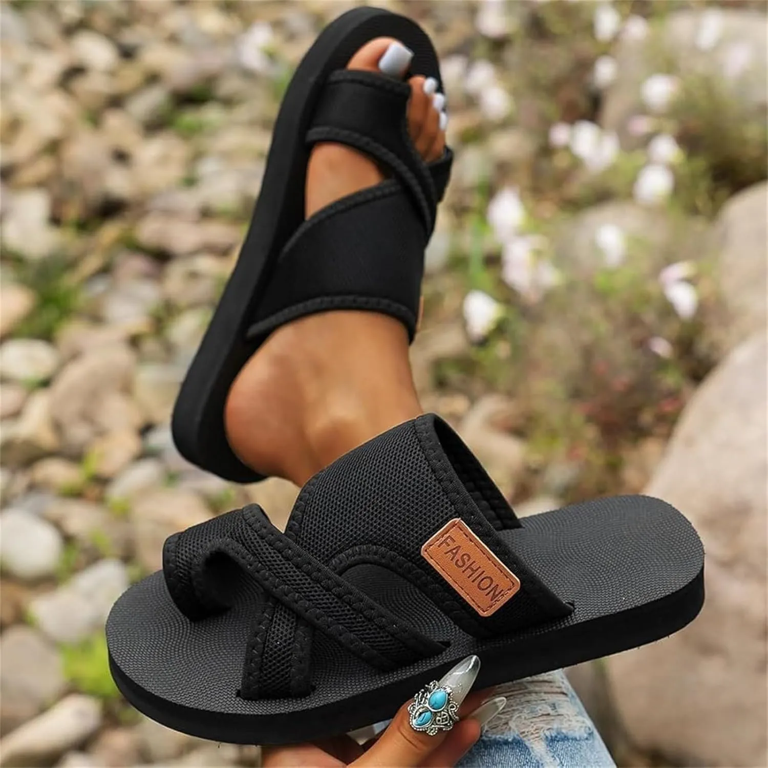 Mesh Sandals for Women,Breathable Mesh Flip Flops,Comfortable Open Toe Slippers Wide Width Beach Slip On Shoes with Arch Support Women's Orthopedic Flat Sandals 2025 Vacation Summer Slippers