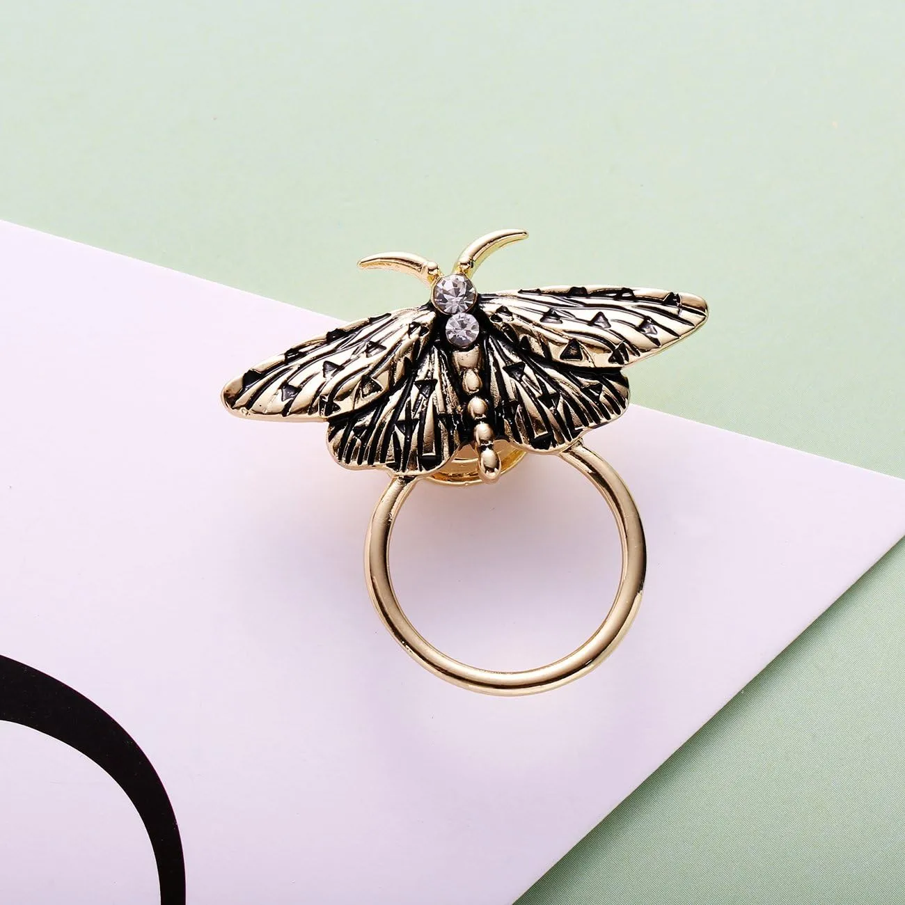 NOUMANDA Retro Crystal Moth Magnetic Eyeglass Pin Brooch Glasses Spectacles Sunglasses Clip Holder