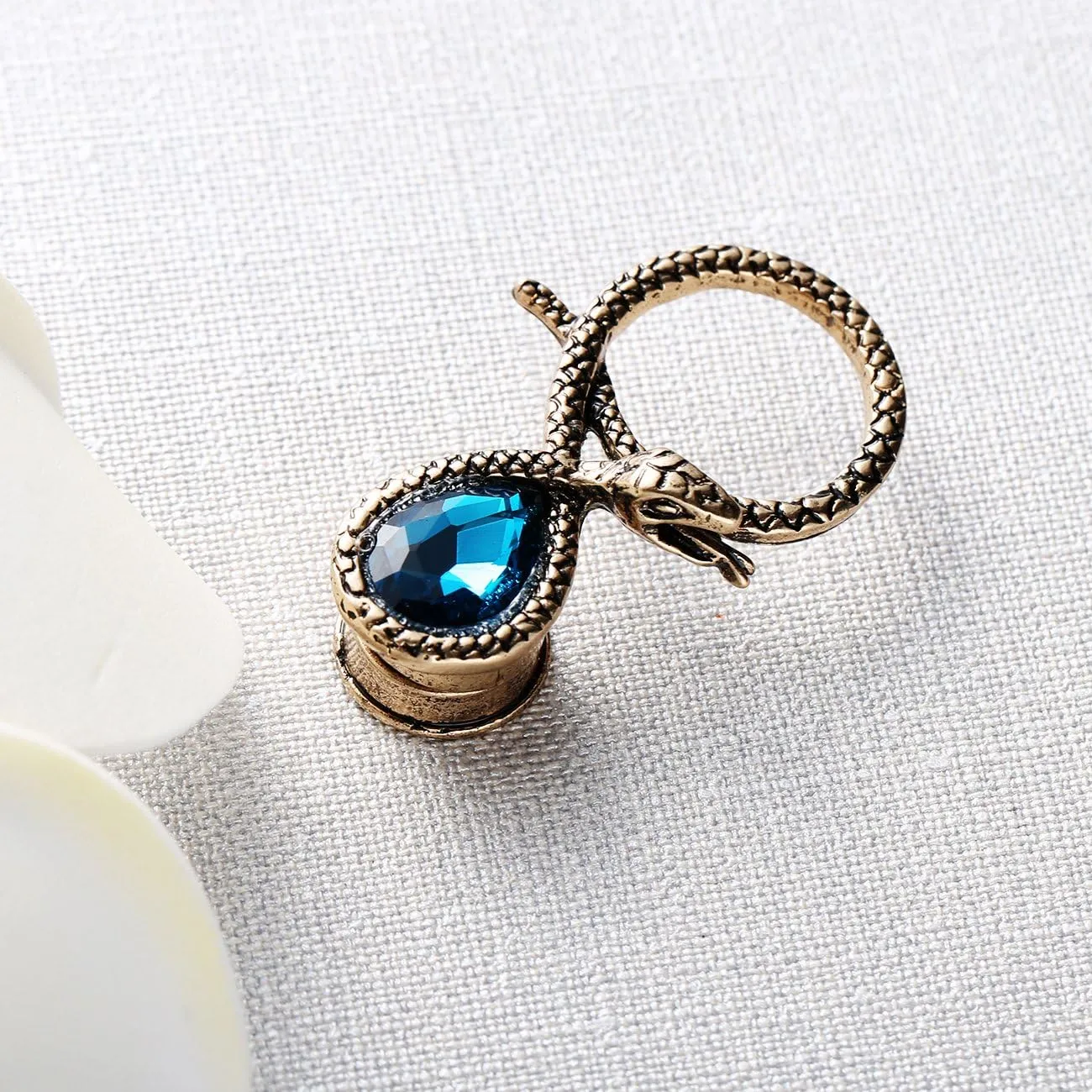 NOUMANDA Retro Sapphire Python Magnetic Eyeglass Pin Brooch Glasses Spectacles Sunglasses Clip Holder