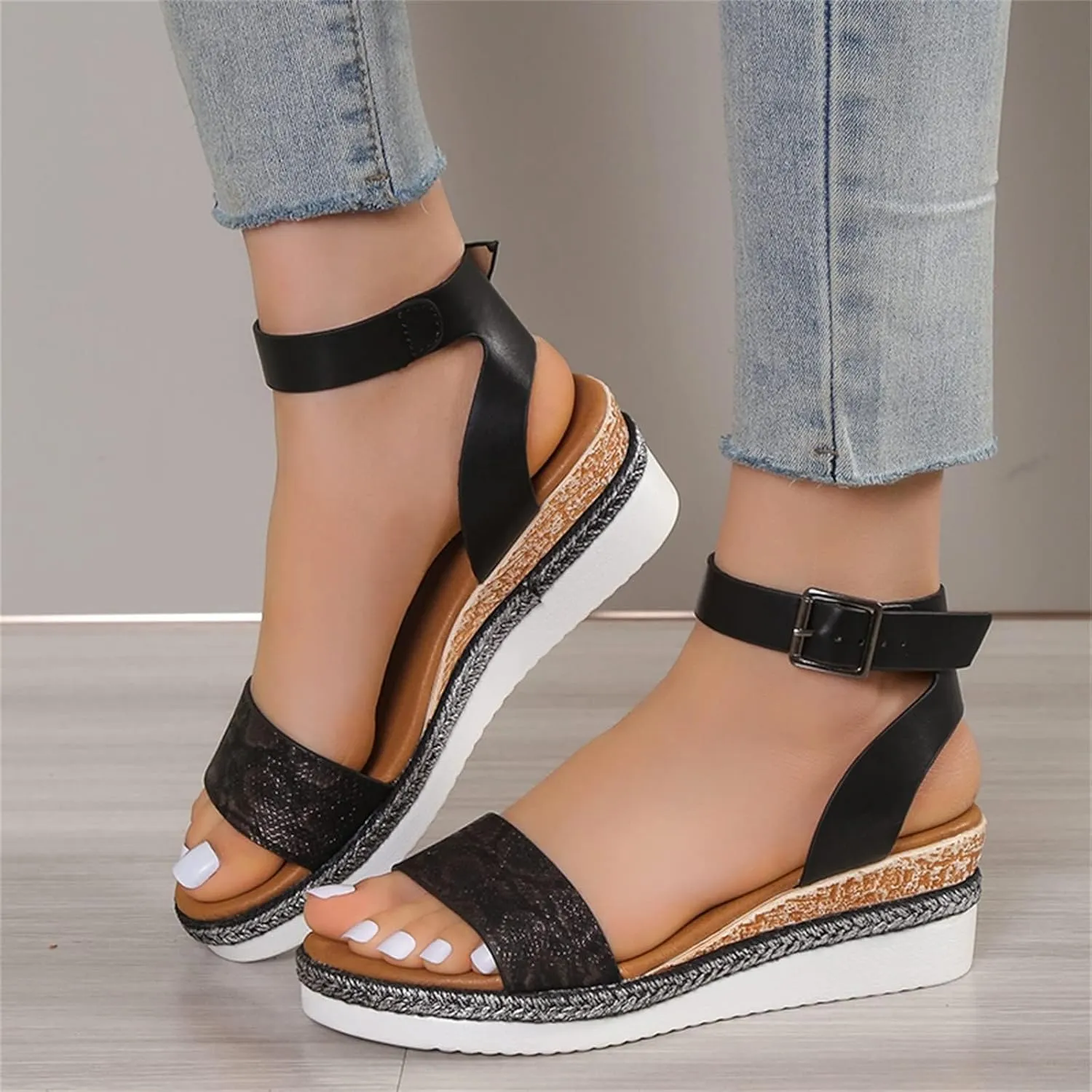 Orthopedic Sandals for Women Casual Strappy Slip on Sandal Beach Boho Sandal Comfortable Outdoor Shoes Open Toe Ankle Strap Platform Sandals 2025