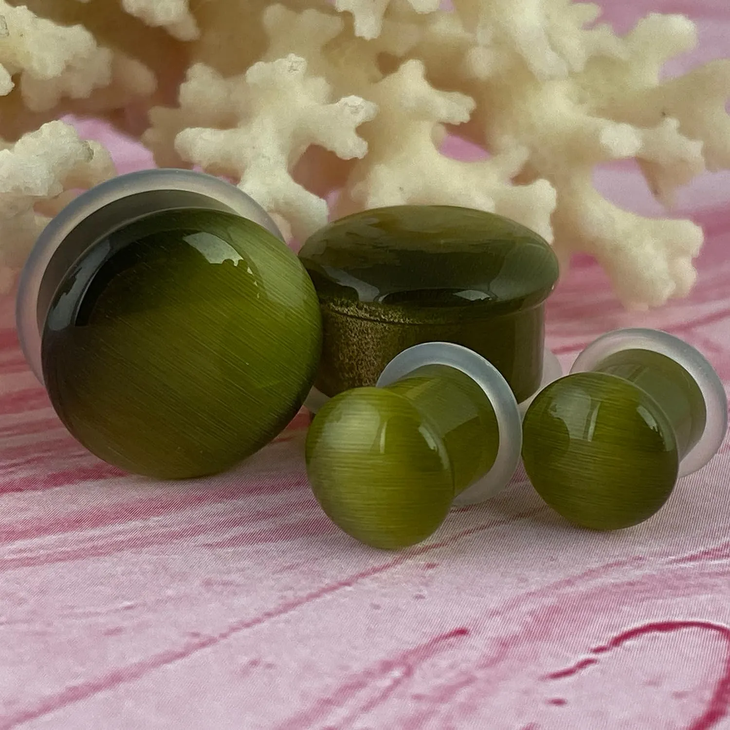 Pair of Peridot Cat Eye Stone Single Flare Plugs (STN-721)