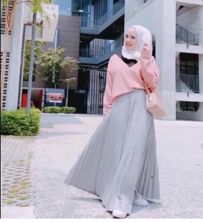 Pleated Skirt