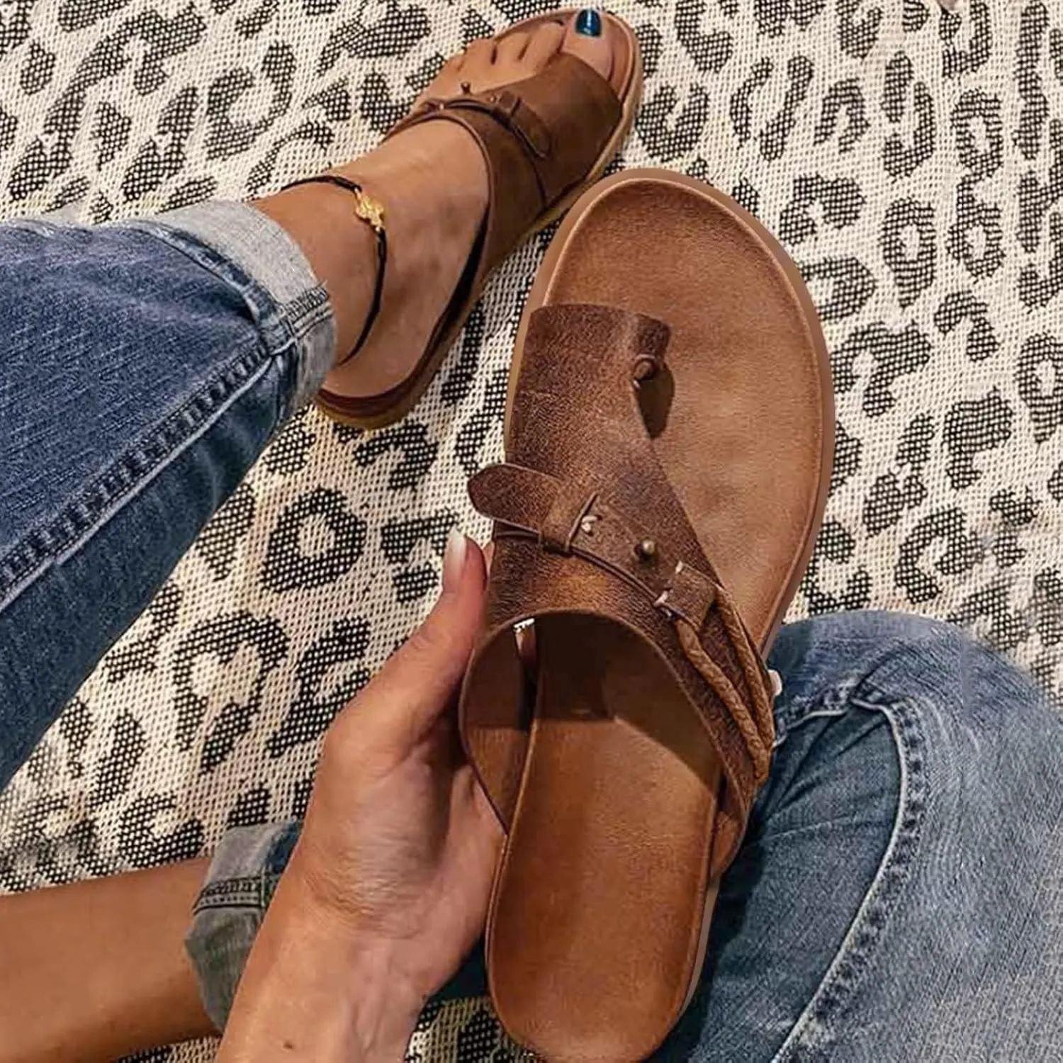 Womens Orthopedic Sandals Thong Slippers Buckle Strap Comfort Beach Sandals Walking Flip Flops Open Toe Slip On Wedge Sandal Casual Lightweight Breathable Summer Slippers for Women Comfort Wear Shoes