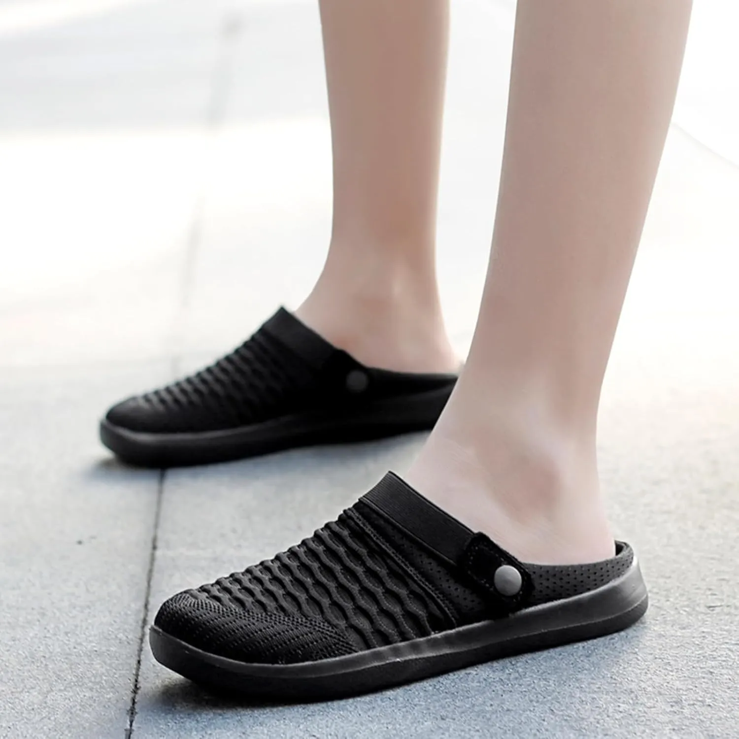 Women's Walking Shoes Knitted Breathable Clogs Lightweight Slip-On Mules Non-Slip Quick Drying Sandals Comfortable Garden Clogs Pool Water Shoe Hiking House Traveling Shoes Casual Beach Slippers