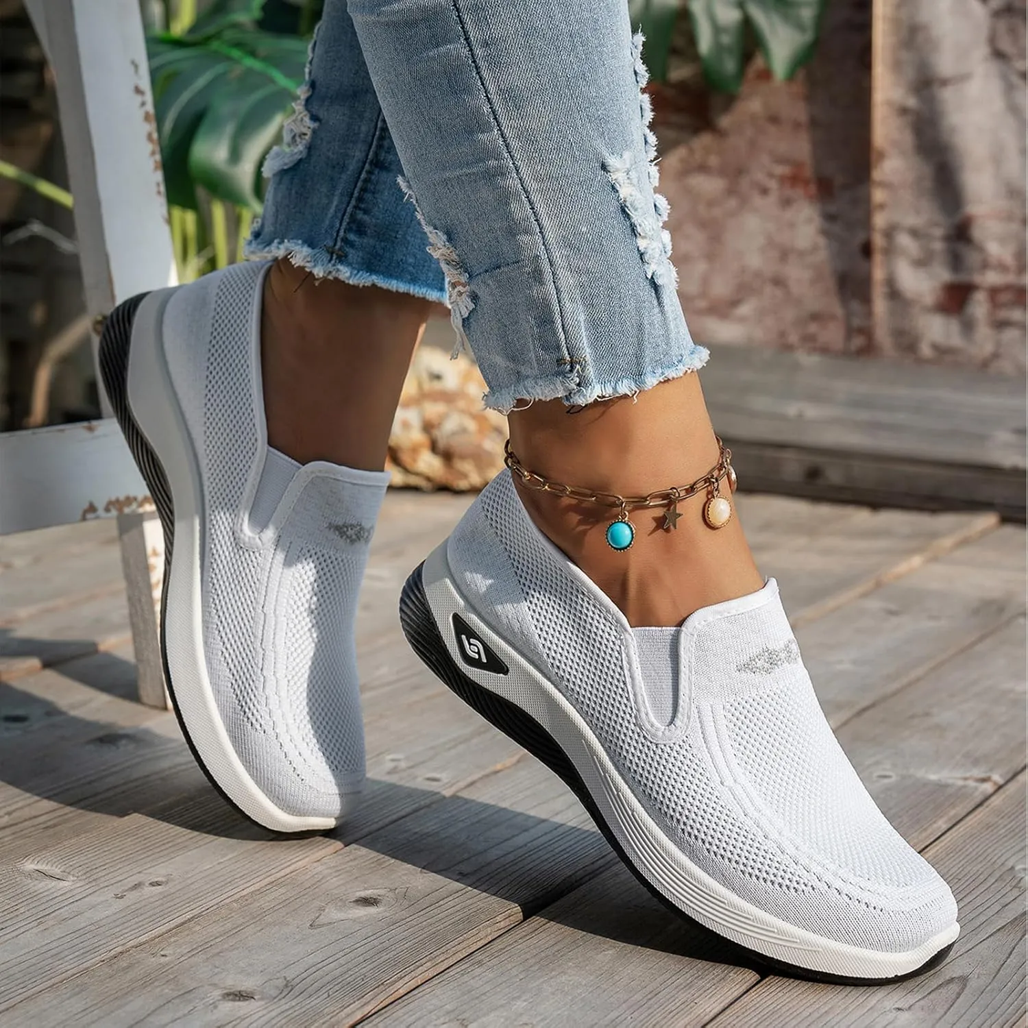 Womens Walking Shoes Wide Width Slip On Walking Tennis Sneakers Lightweight Casual Breathable Sneakers Comfortable Loafers